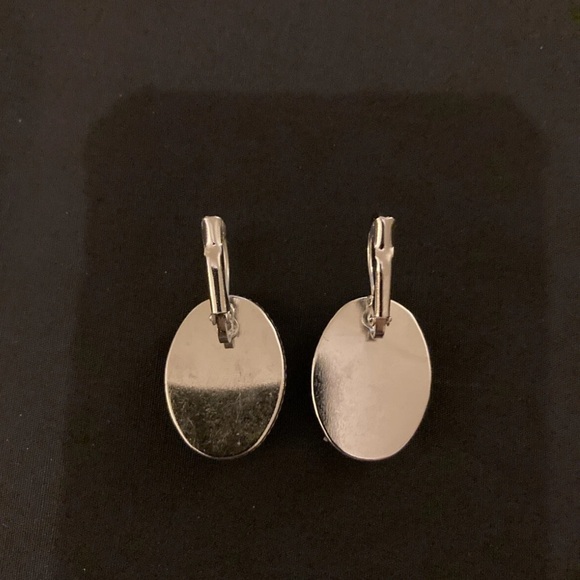 Disney Cinderella Glittery silhouette Earrings - Picture 4 of 4